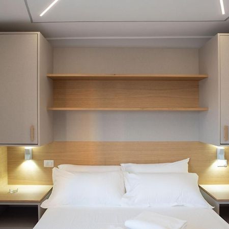 Palazzotto 902 Bed & Breakfast โครโตเน ภายนอก รูปภาพ